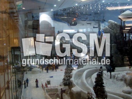 046 Skihalle, Rodelbahn.JPG